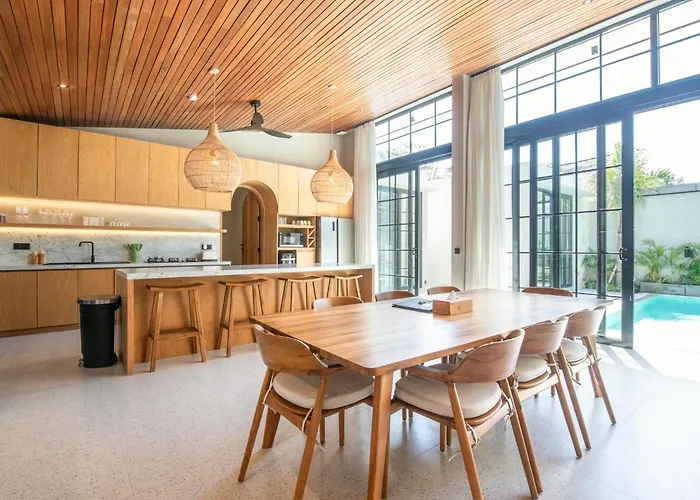 Luxurious 5br Boho Sanctuary, Near Bingin *