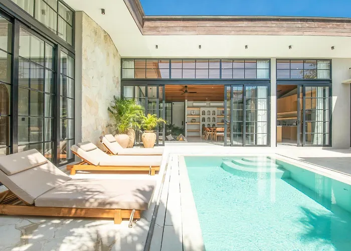 Villa Luxurious 5br Boho Sanctuary, Near Bingin *