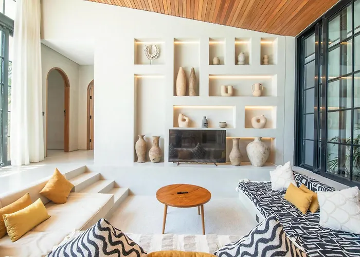 Villa Luxurious 5br Boho Sanctuary, Near Bingin *