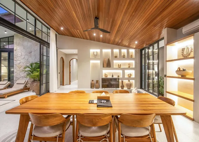 Luxurious 5br Boho Sanctuary, Near Bingin Villa *