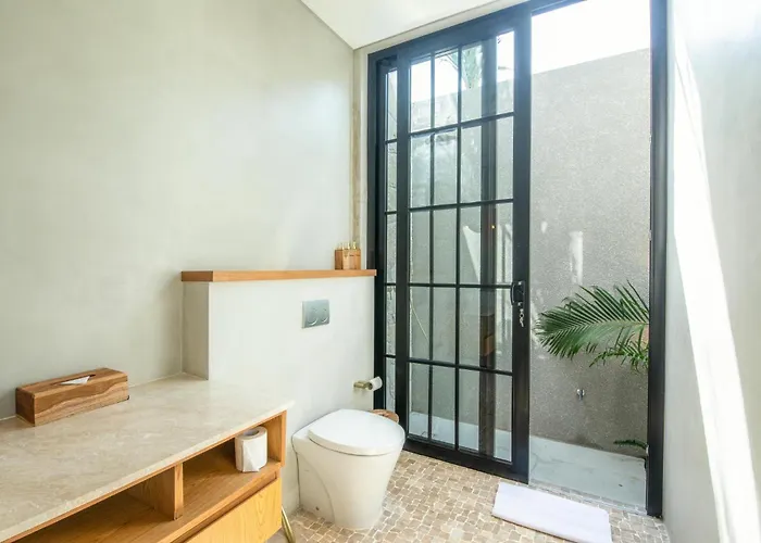 Luxurious 5br Boho Sanctuary, Near Bingin