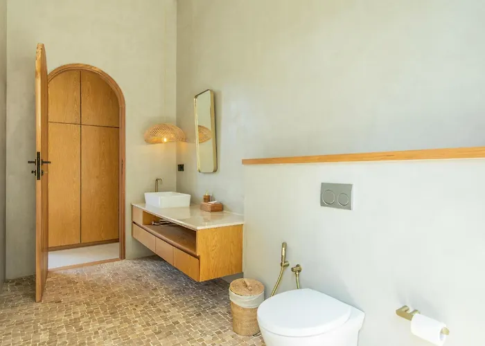 Villa Luxurious 5br Boho Sanctuary, Near Bingin