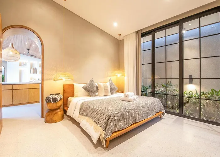 Luxurious 5br Boho Sanctuary, Near Bingin *
