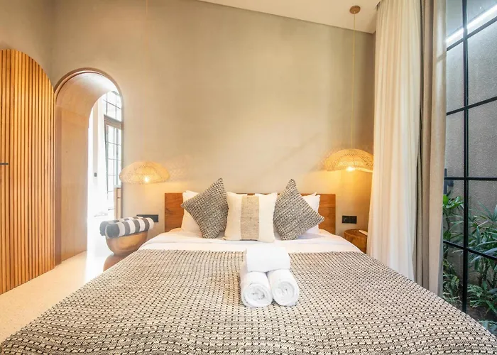 Luxurious 5br Boho Sanctuary, Near Bingin