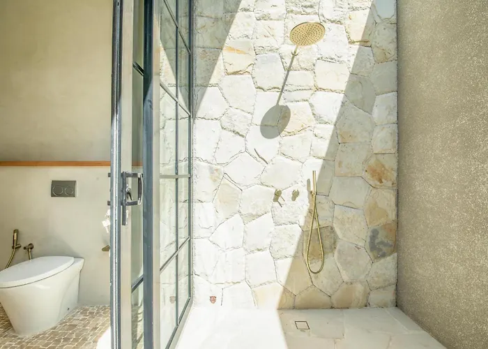 Luxurious 5br Boho Sanctuary, Near Bingin Uluwatu (Bali)