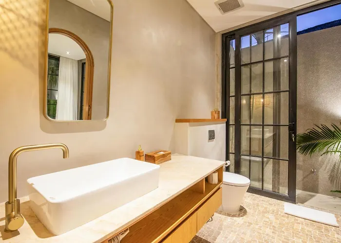 Villa Luxurious 5br Boho Sanctuary, Near Bingin
